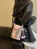 Mini bolso tipo cubo de alta costura transfronterizo para mujer, nuevo modelo 2026, nuevo estilo chino bordado para hombro y bandolera para teléfono