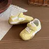 Zapatos Deportivos Infantiles 2026 Nuevos Primavera y Otoño Niños Antideslizantes Suela Suave Cuero Tenis para Niñas Zapatos de Bebé