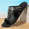 Chinelos Masculinos Tamanho Grande Sandálias de Dedo Estampa de Cobra Solado Macio Resistente ao Desgaste Praia Interior Exterior Versáteis Sandálias Dropshipping