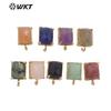 WT-E677 Más Vendidos Estilo Hong Kong Mini Exquisitos Cuadrados Pequeños Piedras Preciosas de Colores Minimalistas Pendientes Esenciales para Niñas