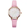 Shengke Shengke K8058 Nuevo Reloj para Mujer Pétalo Artístico Palabras Estéreo 3D Reloj de Movimiento