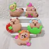 Etiqueta de equipaje de capibara linda famosa en Internet Kabibala accesorios zapatos flor comida juego etiqueta de equipaje etiqueta de identificación colgante