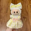 Pingente de Boneca Labubu com Conjunto de Roupas, Boneca Vestível Labubu Primeira e Segunda Geração 17cm