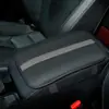 Almofada de Apoio de Braço para Carro Couro Clássico Preto Resistente ao Desgaste Comércio Exterior Transfronteiriço Almofada Antiderrapante para Uso no Interior do Carro Almofada de Apoio de Braço em Couro