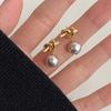 Pendientes de Perla Gris Minimalistas Versátiles Estilo Minimalista Grano Gris Pequeño Coreano para Mujeres con Sentido del Diseño Pendientes Nudo de Perla