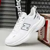 Nuevos Zapatos Deportivos de Comercio Exterior para Hombres y Mujeres, Zapatos de Papá con Suelas Gruesas, Zapatos Blancos Ultraligeros, Zapatos de Running Transpirables Fly-Knit