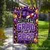 2027 Temporada de Graduación Morada Bandera de Jardín Felicitaciones Graduado Fiesta de Bienvenida a la Graduación Pancarta de Decoración para el Patio