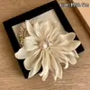 Elástico para el pelo elegante y lujoso para el uso diario, no aprieta el cabello, nuevo estilo con un look relajado y elegante para mujeres