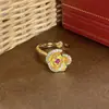 Novo Anel Aberto Estilo Chinês Antigo Simples com Zircônia Vermelha Feminino Super Brilhante Luxo Leve Exquisito Anel de Flor Rosa