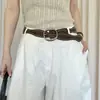 Cinto de Couro Retro Americano de Nicho com Rebites Ondulados para Mulheres Y2K Cincha de Cintura Decorativa Emagrecedor Versátil para Combinar com Jeans