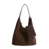 Bolso Tote de Lana de Cordero de Gran Capacidad Moda Vintage para Mujer 2024 Invierno Nuevo Elegante Versátil para Hombro o Axila