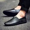 Zapatos de Cuero para Hombre Transpirables 2025 Nuevos Zapatos Casuales Zapatos de Hombre Otoño Tacón Plano Color Sólido Zapatos de Hombre Transfronterizos Zapatos Tipo Gorro para Hombre Hombres