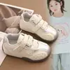Zapatos Deportivos Versátiles de Moda Infantil 2026 Primavera/Otoño Nuevo Estilo Zapatos Cortez de Lunares para Niñas Zapatos de Entrenamiento Casual Alemán para Niños