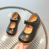 Sapatos de Couro Pretos para Meninos e Meninas Primavera 2026 Novo Estilo Estilo Britânico Sapatos Pequenos de Couro Sapatos de Princesa para Crianças Estilo Preppy Sapatilhas Pequenas
