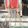 Juguete de Terror de Amazon Esqueleto de Halloween Cuerpo Completo Esqueleto Humano Móvil Accesorios de Decoración para Bares