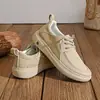 Sapatos Casuais de Couro Masculino 2026 Nova Temporada de Primavera Couro Macio Respirável Tênis Esportivos de Placa Retrô Sola Grossa Confortável Leve Masculino