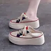 AI078 Zapatillas para Mujer 2026 Verano Nuevo Estilo Para Personas Bajas Aumento de Altura de 5 cm Punta Redonda Cómodas de Ponerse Punta Cerrada Media Zapatilla Mujer