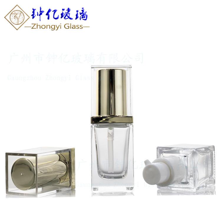 四方粉底液7.jpg