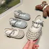Sandalias Huecas Estilo Princesa Coreana con Diamantes Brillantes para Niñas 2026 Nuevo Estilo Primavera y Verano Zapatos de Moda para Niñas Sandalias de Suela Suave para Niños
