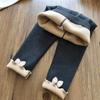 Leggings para niñas con forro polar, pantalones largos gruesos para niñas pequeñas, pantalones cálidos para niños, ropa exterior, pantalones de algodón para bebés de invierno, otoño e invierno