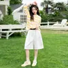 Conjunto de Protección Solar de Verano para Niñas, Nuevo Estilo 2026 para Niños Mayores, Elegante Conjunto de 2 Piezas con Camiseta de Manga Larga Rayada y Shorts