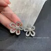 Collar Clásico de Flor Grande de Trébol de Cuatro Hojas con Girasol Hueco de Diamantes Completos con Pétalos de Diamante Colgante para Mujer Cadena Elegante para Clavícula