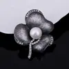 Broche de Liga de Metal Vintage Japonês e Coreano com Pérolas, Broche de Luxo de Alta Qualidade, Acessórios de Joias Femininas, Acessórios de Alfinete