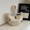 Bolsa de Veludo em Formato de Dumpling, Bolsa de Ombro Fashion, Cor Contrastante, Bolsa de Axila Simples e Versátil, Bolsa Transversal Feminina Retrô