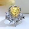 Joias de Ouro Longlong Novo Diamante de Alto Carbono em Formato de Coração Diamante Amarelo em Formato de Gota Flores Luxuosas Anel Europeu e Americano Feminino de Alta Qualidade Versátil