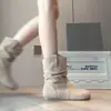 Botas de Algodão Forradas com Lã Outono e Inverno 2025 Novo Estilo Botas Curtas Botinhas Botas Femininas Retrô Plataformas Grossas Início do Outono