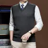 Colete masculino de lã 60% para outono e inverno, gola V, tamanho grande, colete de malha formal tipo pullover, colete casual sem mangas para homens jovens e de meia-idade