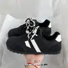 Populares zapatillas de mujer estilo alemán, nuevo modelo otoño 2026, transpirables, ligeras, cómodas, zapatillas casuales y cómodas para estudiantes