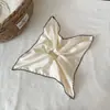 Elástico para el pelo elegante de encaje estilo francés con borde de gancho de doble línea, diseño delicado de flor de cintura, elegante goma para el pelo inspirada en Chanel para mujer