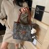 Bolso Casual Nuevo de Gran Capacidad para Mujer 2025 Moda Casual Retro Nicho para Viajero Bolso de Hombro Estilo Extranjero Bolso Tote