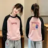 Camada de base infantil de fleece com estampa de desenho animado, manga longa, quente e confortável, top casual versátil para meninas, adequado para outono e inverno