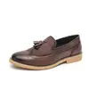 Zapatos casuales de cuero con borlas talladas estilo brogue para hombre, zapatos de vestir formales de cuero y terciopelo con retazos, tamaño grande, slip-on de cuero