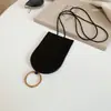 Bolso Pequeño Collar de Cordón de Cuero Sintético Estilo Retro de Hong Kong, Cadena de Suéter Versátil de Media Luna a la Moda, Accesorio de Moda Callejera de Gama Alta para Mujeres