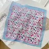 Bufanda Cuadrada Pequeña de Algodón y Lino Artística Versátil para Primavera y Verano Corea del Sur Moda Femenina Bufanda Elegante Cinta para el Cabello Bufanda Decorativa
