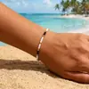 Pulsera para mujer con cuentas blancas, negras y doradas, redonda, geométrica, simple, para el día a día, otoño 2025, 16.5 cm
