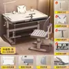 Conjunto de mesa e cadeira de estudo infantil, projetado para alunos do ensino fundamental e médio, adequado para uso doméstico e apresentando uma combinação de mesa e cadeira com altura ajustável para escrever e fazer lição de casa.