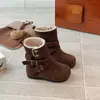 Botas para Niña 2026 Estilo Nuevo Invierno con Felpa Adentro Gruesas Botines Cortos Cálidos para Bebé Botas de Nieve para Niña Zapatos Grandes de Algodón para Niños