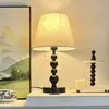 Lámpara de mesita de noche minimalista, lámpara decorativa creativa y cálida estilo nórdico, sensible al tacto, regulable, para uso en dormitorio, marco de hierro