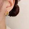 Novos Brincos de Cabideira Vazados com Diamantes Inteiros Moda Estilo Chinês Simples Design Único Brincos Pequenos Versáteis Exquisitos Atacado