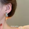 Aretes de Aguja de Plata con Diamantes, Súper Brillantes, Diseño Simple en Forma de C, Estilo Minimalista Único, Lujo Ligero, Aretes de Alta Gama al por Mayor