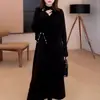 Conjunto estiloso de duas peças com miçangas, vestido de tricô de comprimento médio para mulheres, novo vestido base slim fit estilo coreano para outono e inverno