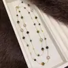 Colar de Pérolas com Contas de Pedra Olho de Tigre Cor de Café Retrô Europeu e Americano, Corrente para Clavícula de Nicho de Luxo Leve, Joia Elegante e de Alto Padrão para Mulheres