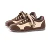Zapatillas deportivas casuales versátiles cómodas de suela blanda, nuevo diseño color block, zapatillas de entrenamiento retro clásicas populares para mujer de Shougu, 2026