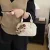 Bolsa de mão quadrada pequena minimalista com bordado de linha estilo coreano, nova moda transfronteiriça bolsa de ombro, design de nicho, bolsa transversal versátil para mulheres