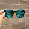 2025 nuevas gafas de sol infantiles de tres puntos al por mayor gafas infantiles moda protección UV gafas de sol infantiles en stock