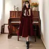 2026 Conjunto de Duas Peças Colete Gilet Feminino Plus Size Outono/Inverno Vestido de Veludo Coteleê Slimming Retro Francês